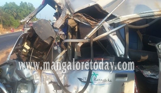 Kundapur: Youth dies, 4 injured in Omni-bus collision